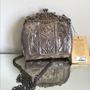 Patricia Nash Carmonita small frame bag.